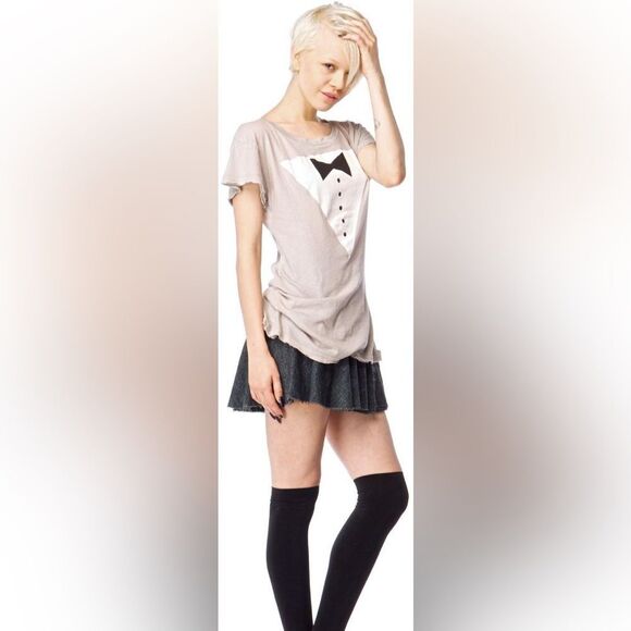 WILDFOX Early 2010s OG Wildfox Era Black Tie Tuxedo Hippie Crew Distressed Tee - Picture 2 of 12